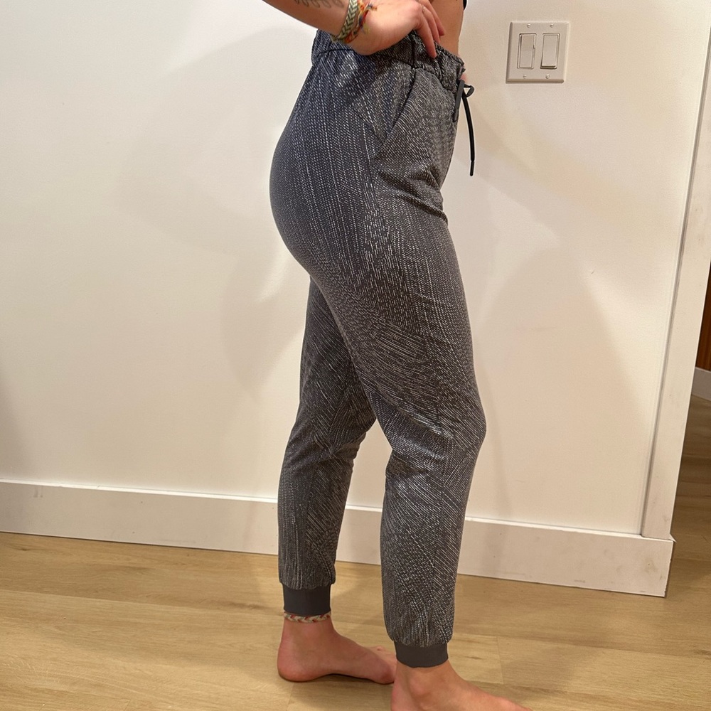 Lululemon stretch high rise joggers